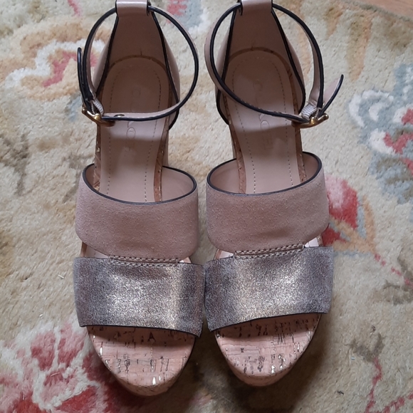 COACH beige platform sandals - Picture 2 of 9
